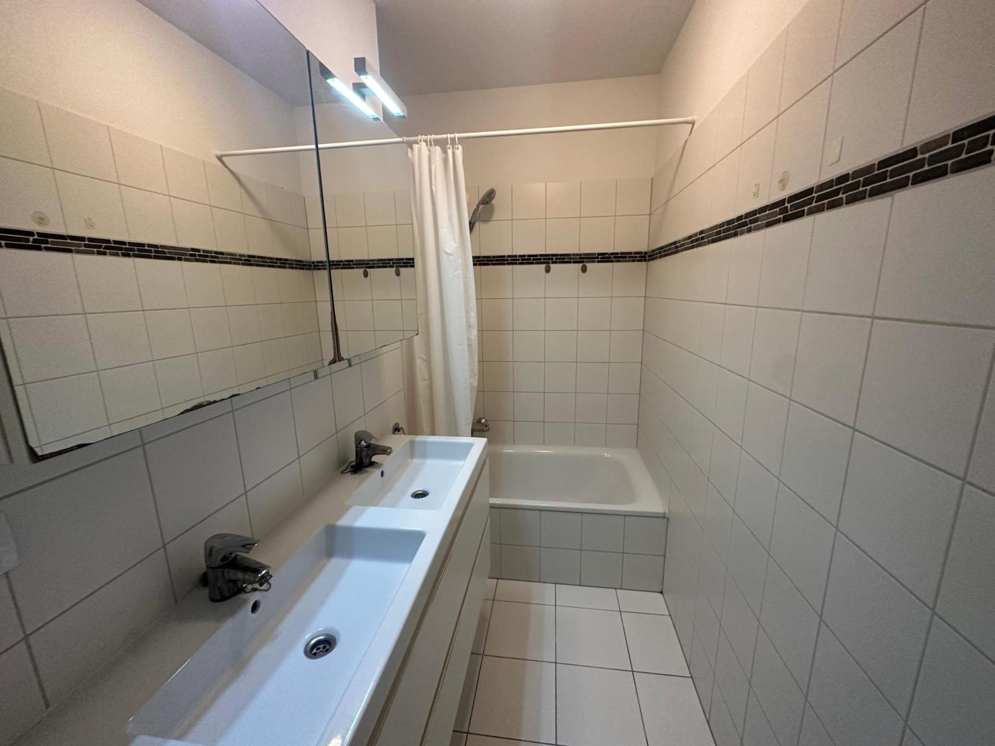 2 Bedroom Apartment In Center With Balcony Bruxelles Esterno foto